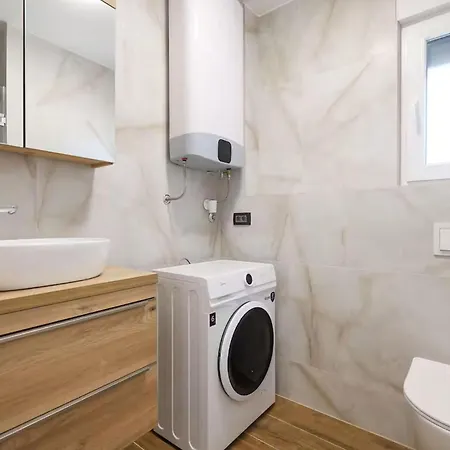 Lovely In With Wifi Appartamento Privlaka (Zadar)